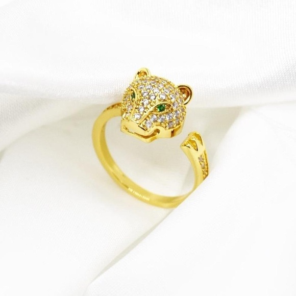 Gold Crystal Leopard Ring - Picture 2 of 4